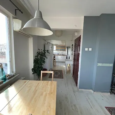 Sun-filled Flat With A Great View By Daisy Istambul