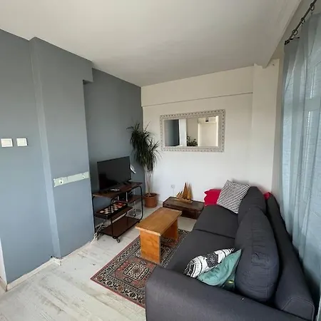 Sun-filled Flat With A Great View By Daisy Appartement Istambul
